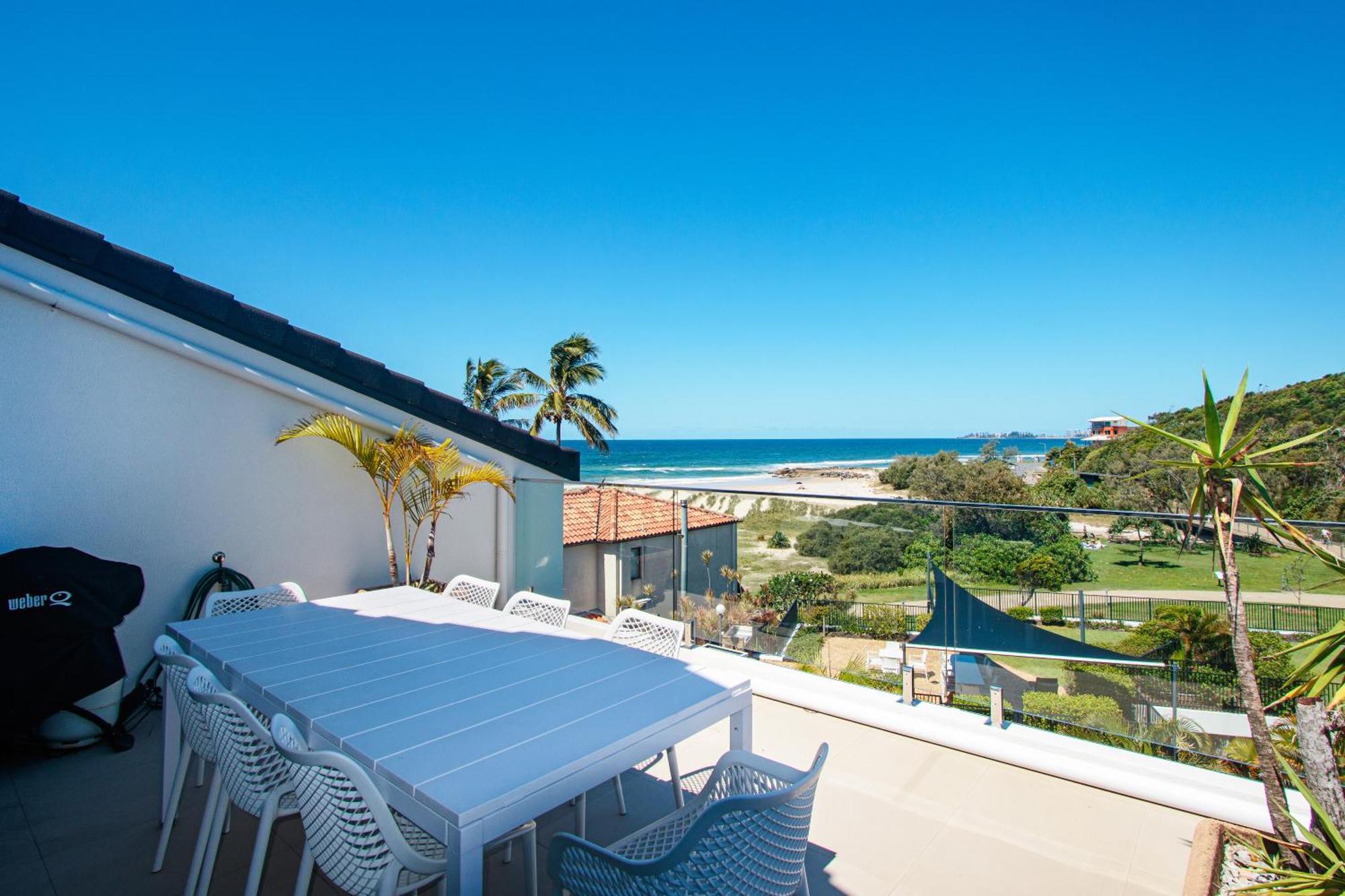 Sandcastles On Currumbin Beach Gold Coast Extérieur photo