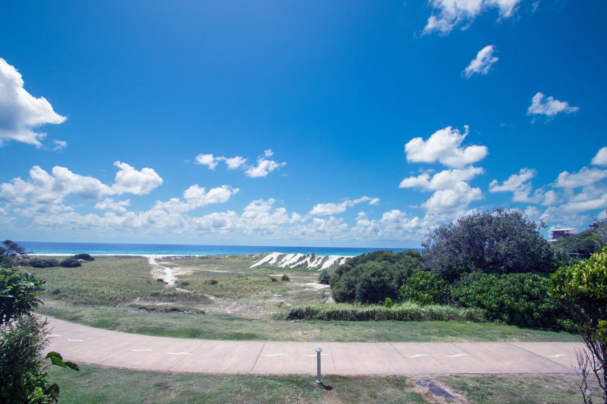 Sandcastles On Currumbin Beach Gold Coast Extérieur photo