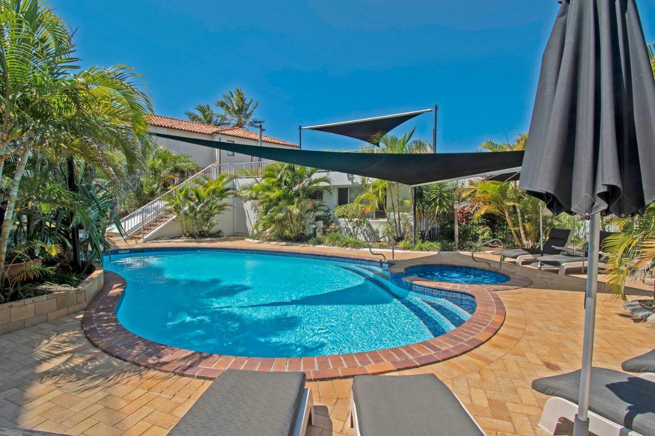 Sandcastles On Currumbin Beach Gold Coast Extérieur photo